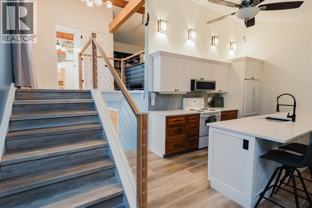 A/B, 46 Woodland Acres
