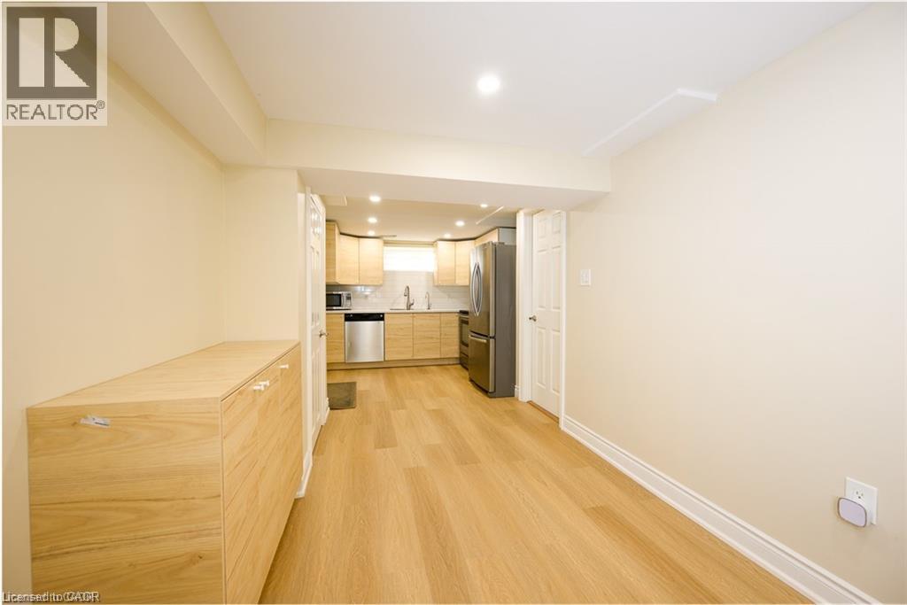 347 York Road Unit# Lower # 2, Burlington, Ontario  L7R 3X5 - Photo 3 - 40869893
