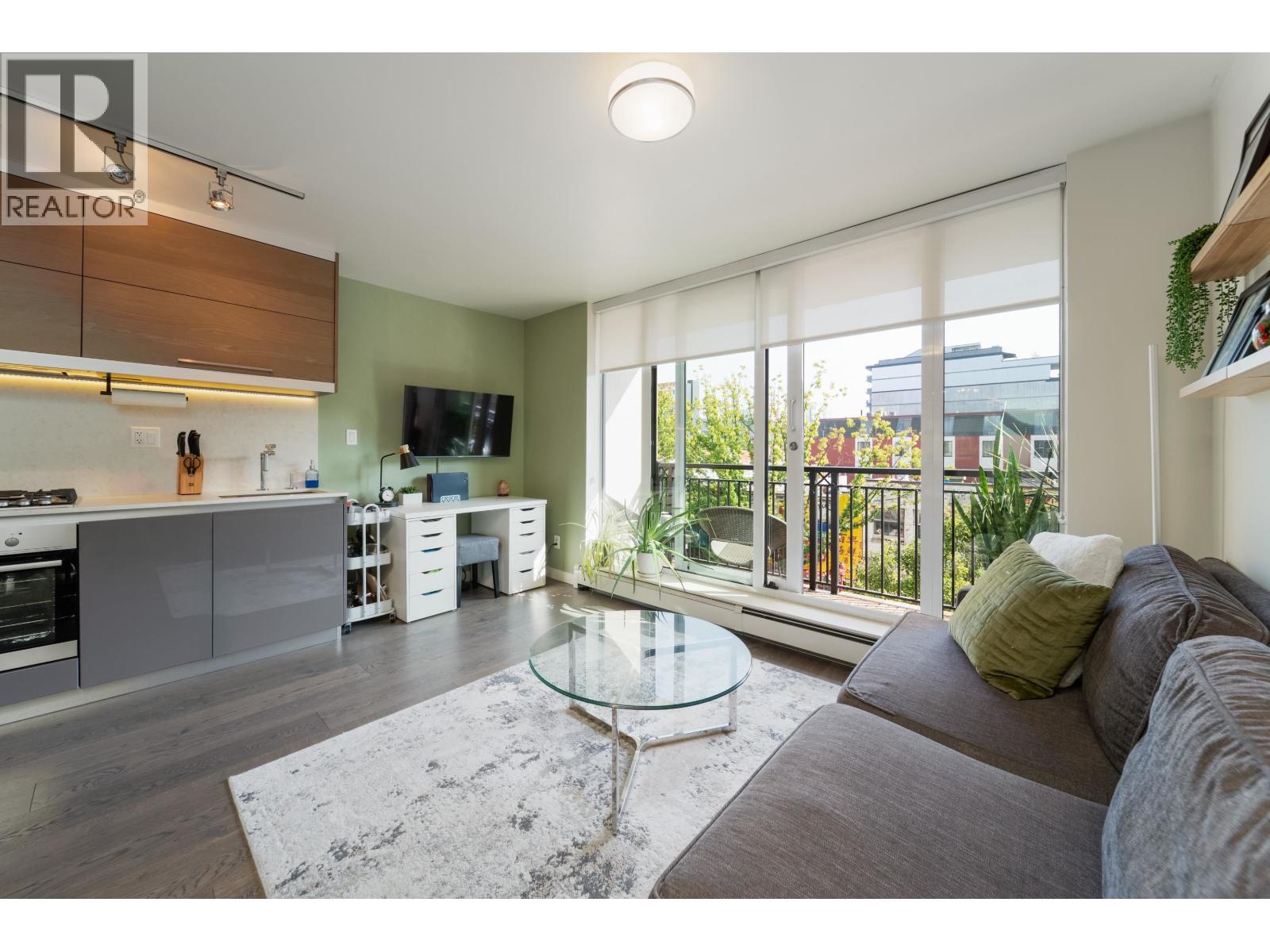 511 189 KEEFER STREET, Vancouver, British Columbia