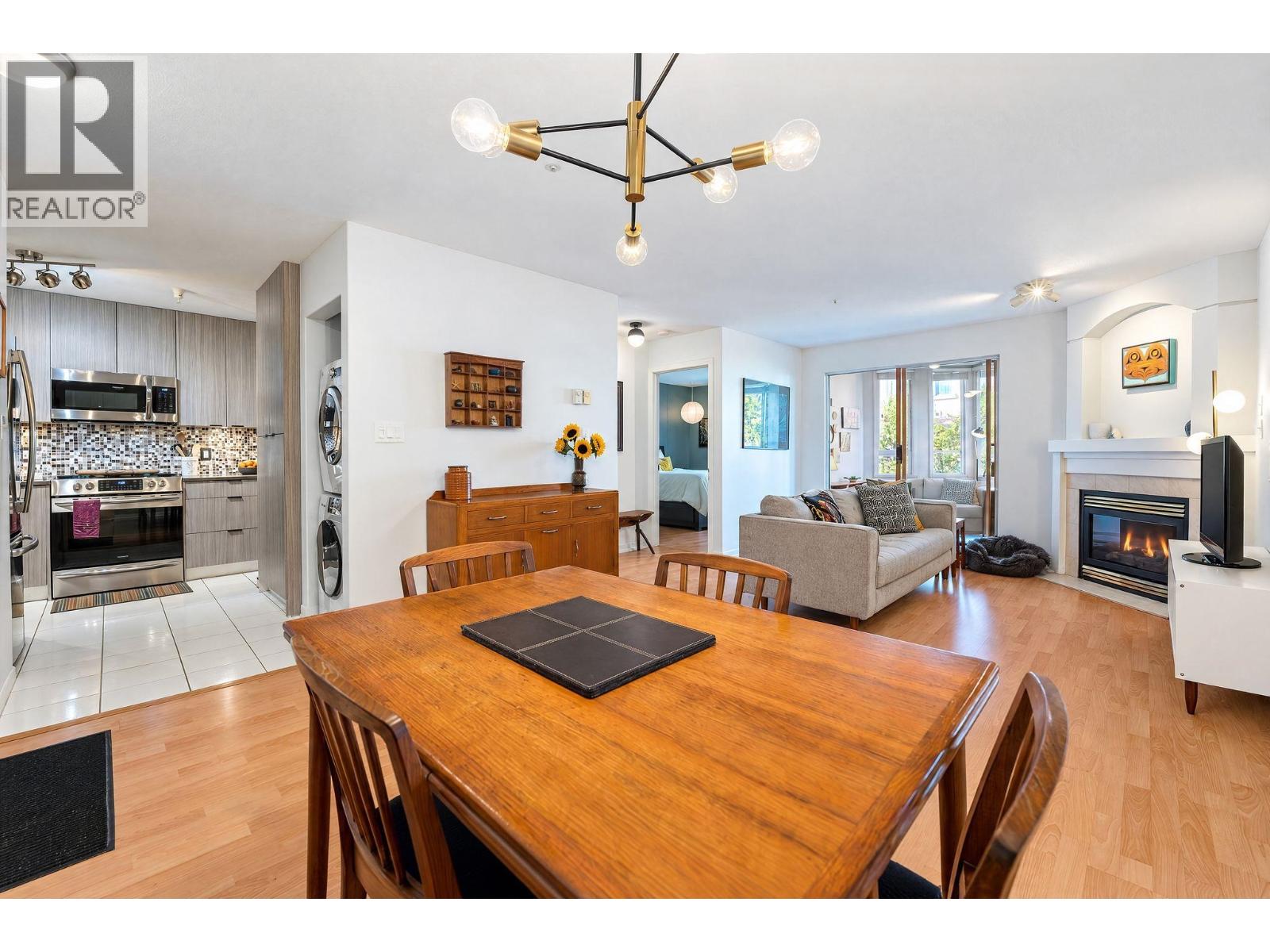 206 2405 Kamloops Street, Vancouver, British Columbia V5M 4V6 - Photo 11 - R3174865