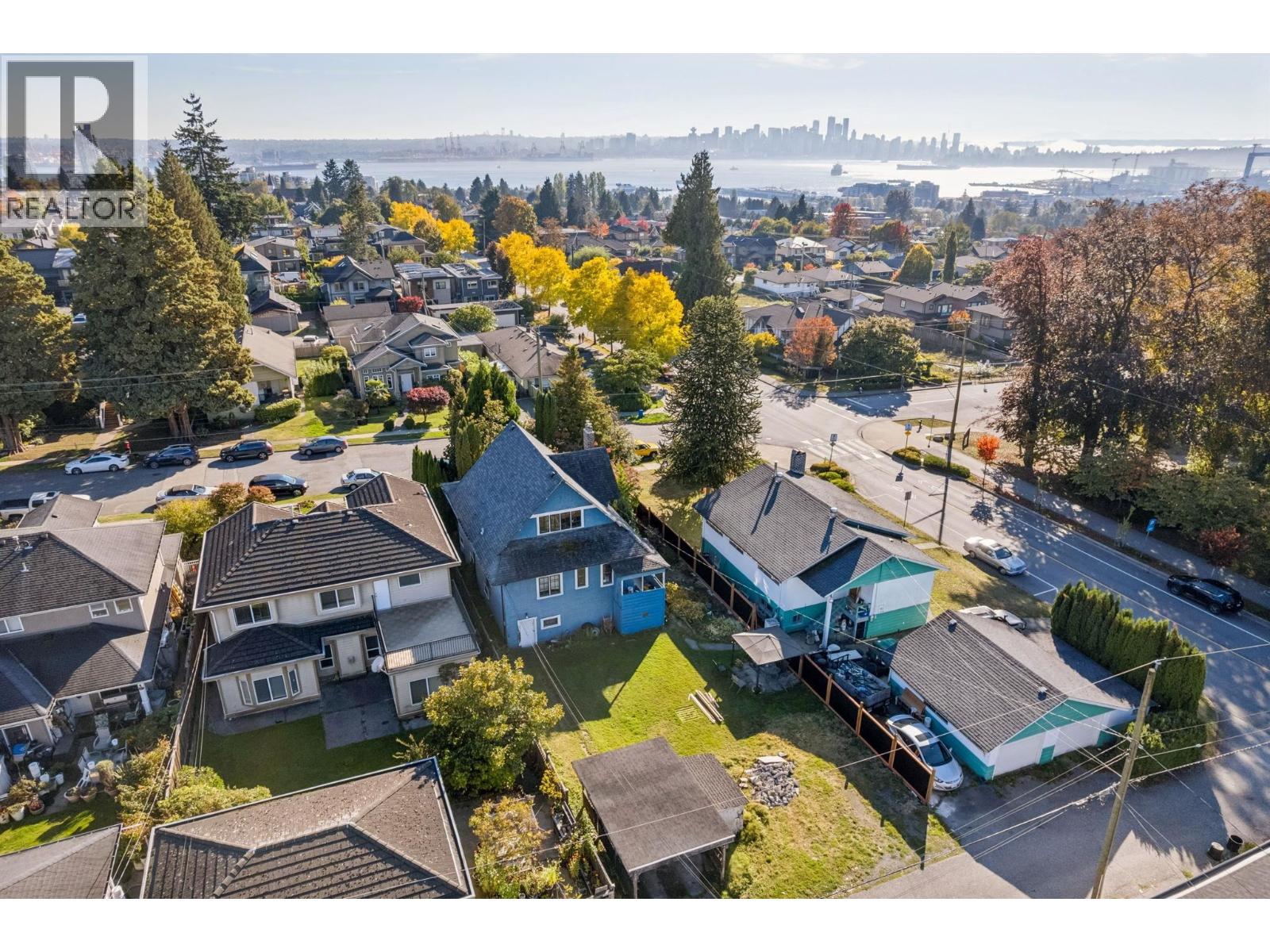 358 W 16th Street, North Vancouver, British Columbia  V7M 1T8 - Photo 5 - R3174874