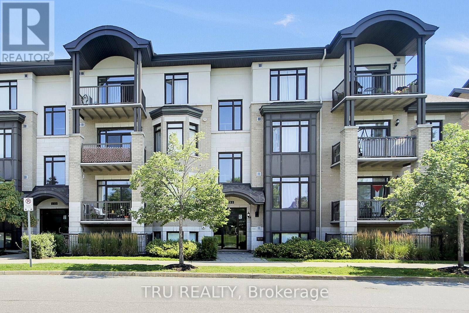 404 - 655 Beauparc Private, Ottawa, Ontario