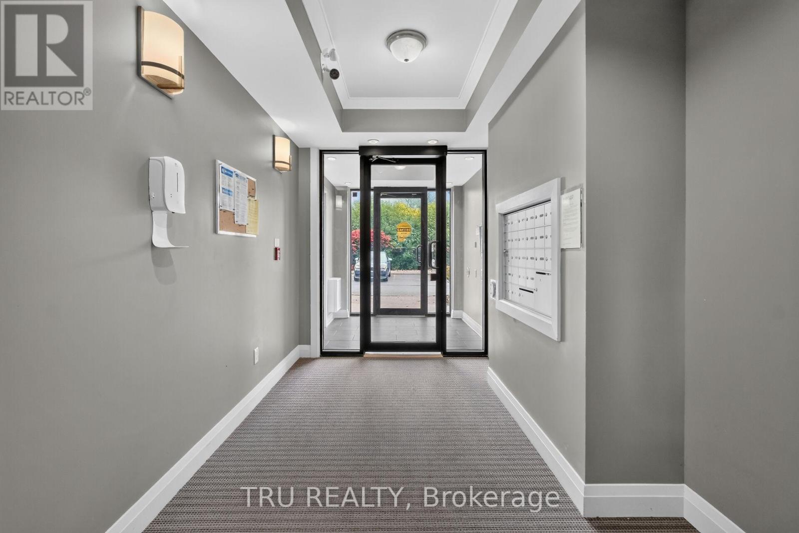 404 - 655 Beauparc Private, Ottawa, Ontario  K1J 0B6 - Photo 4 - X13640046