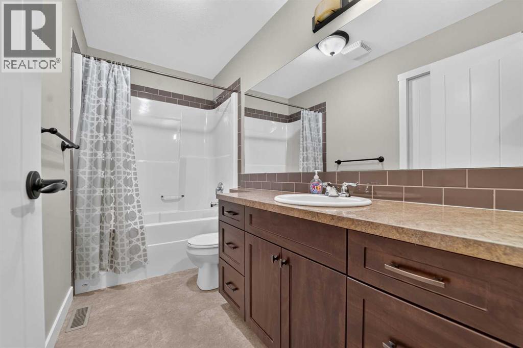 5, 3814 Sundance Close