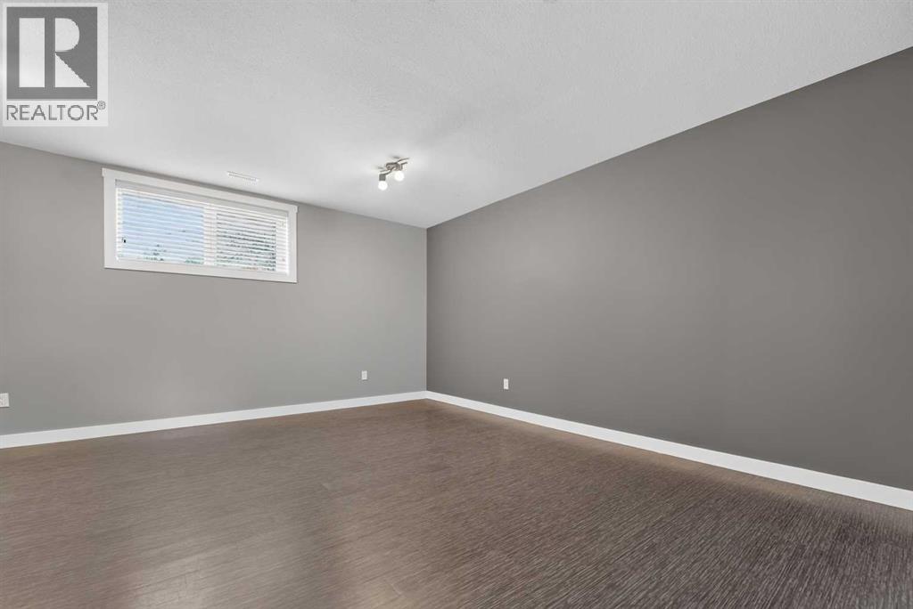5, 3814 Sundance Close