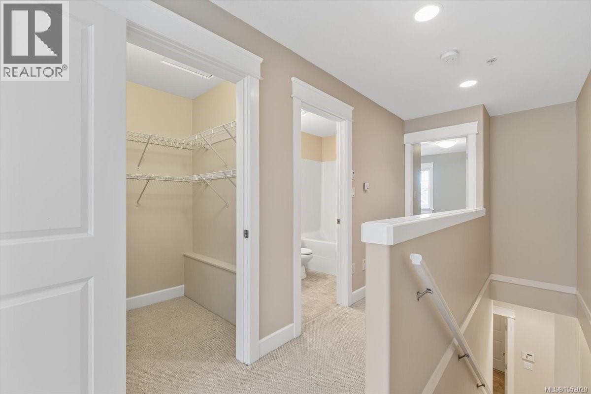 6347 Pinewood Lane