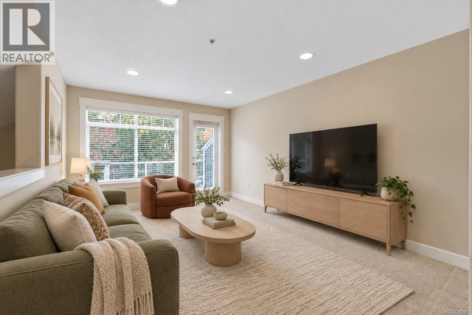 6347 Pinewood Lane
