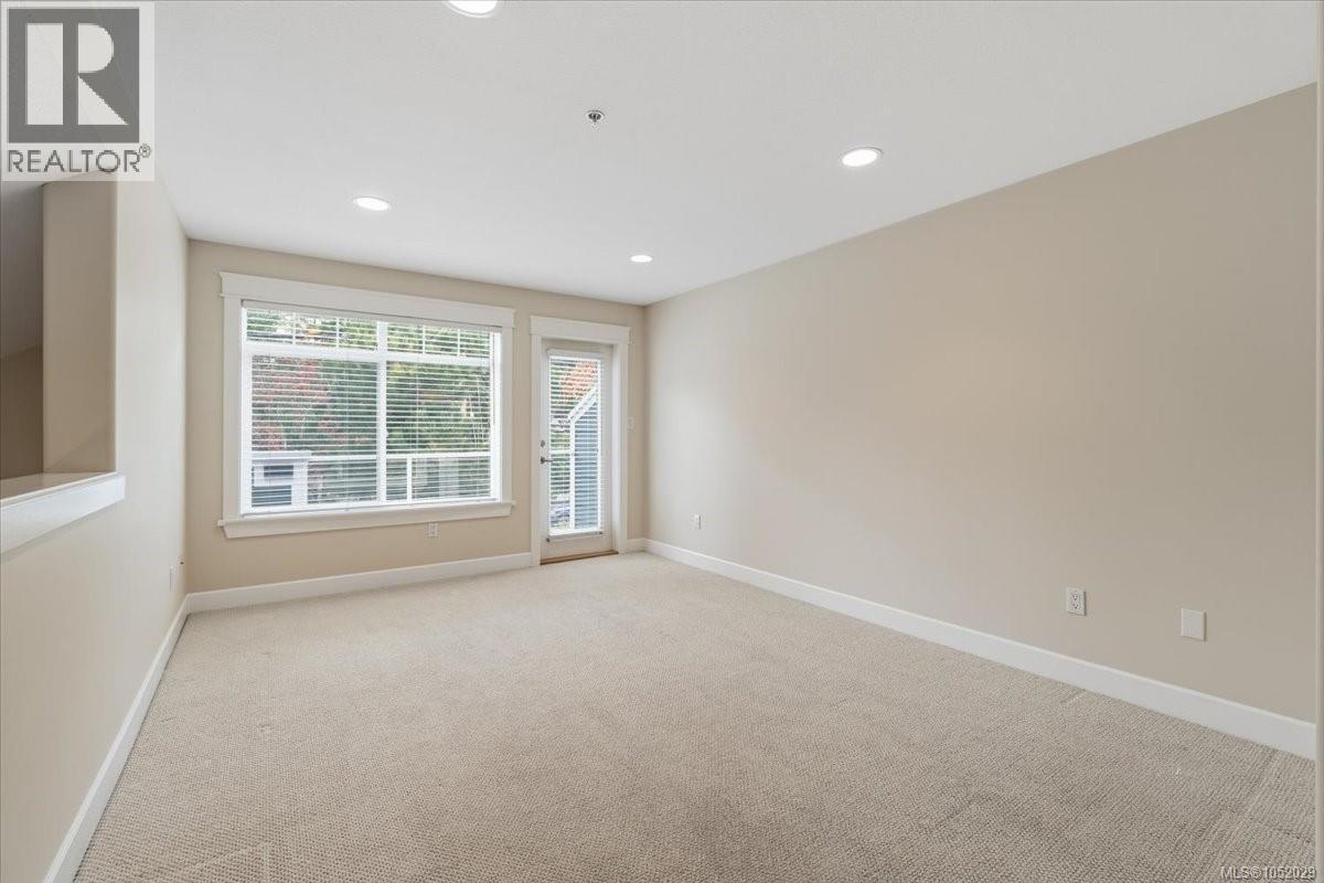 6347 Pinewood Lane