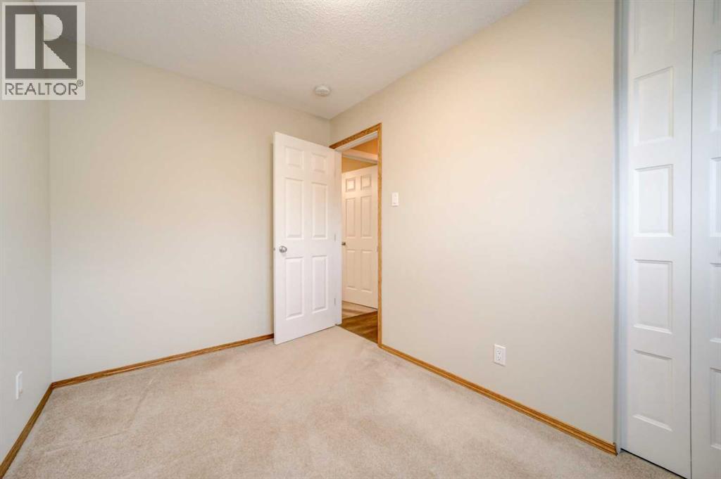 174 Eagle Road N