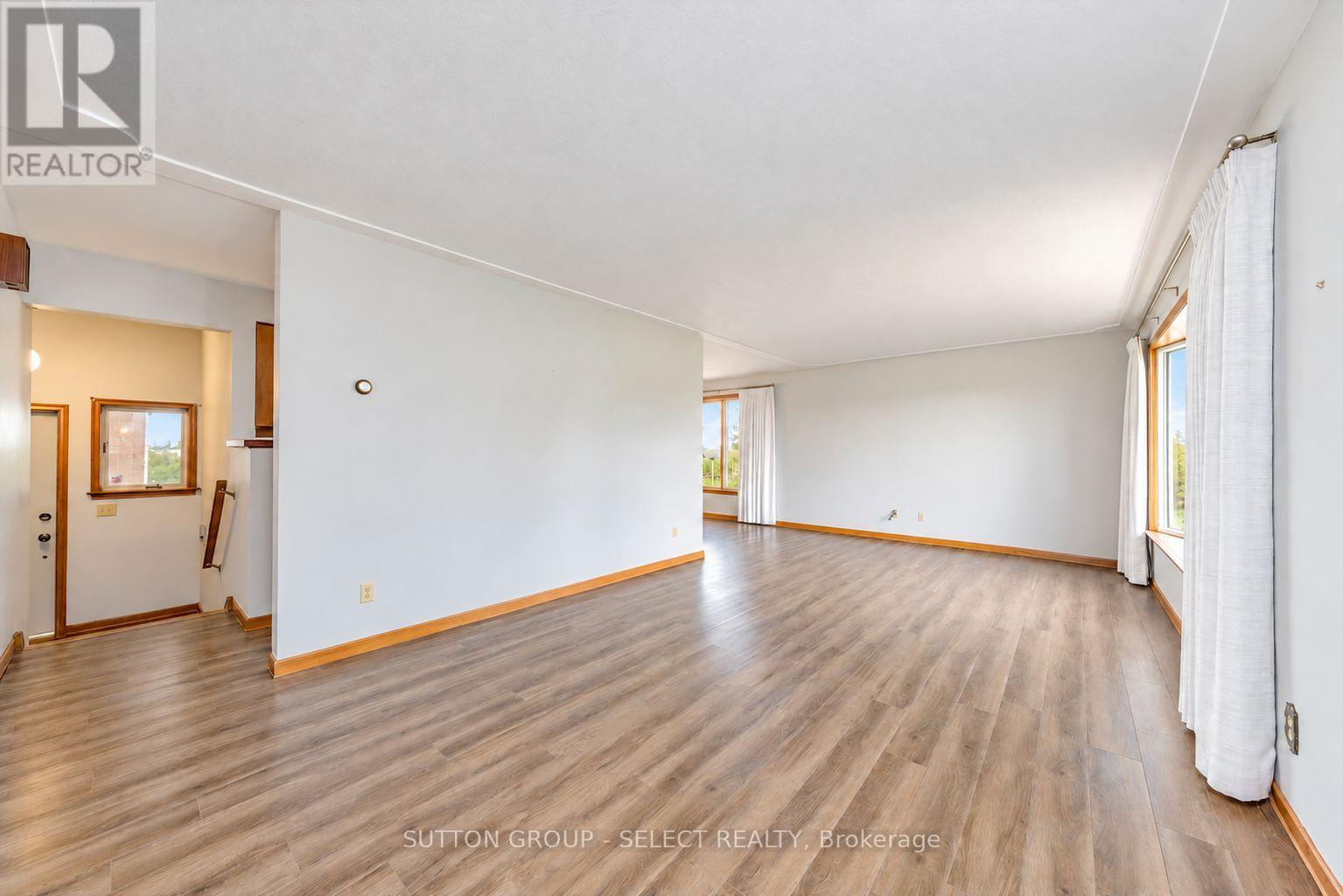 27840 Nairn Road, North Middlesex, Ontario  N0M 2K0 - Photo 15 - X14029194