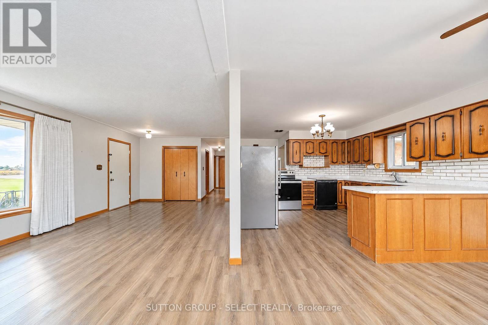 27840 Nairn Road, North Middlesex, Ontario  N0M 2K0 - Photo 16 - X14029194