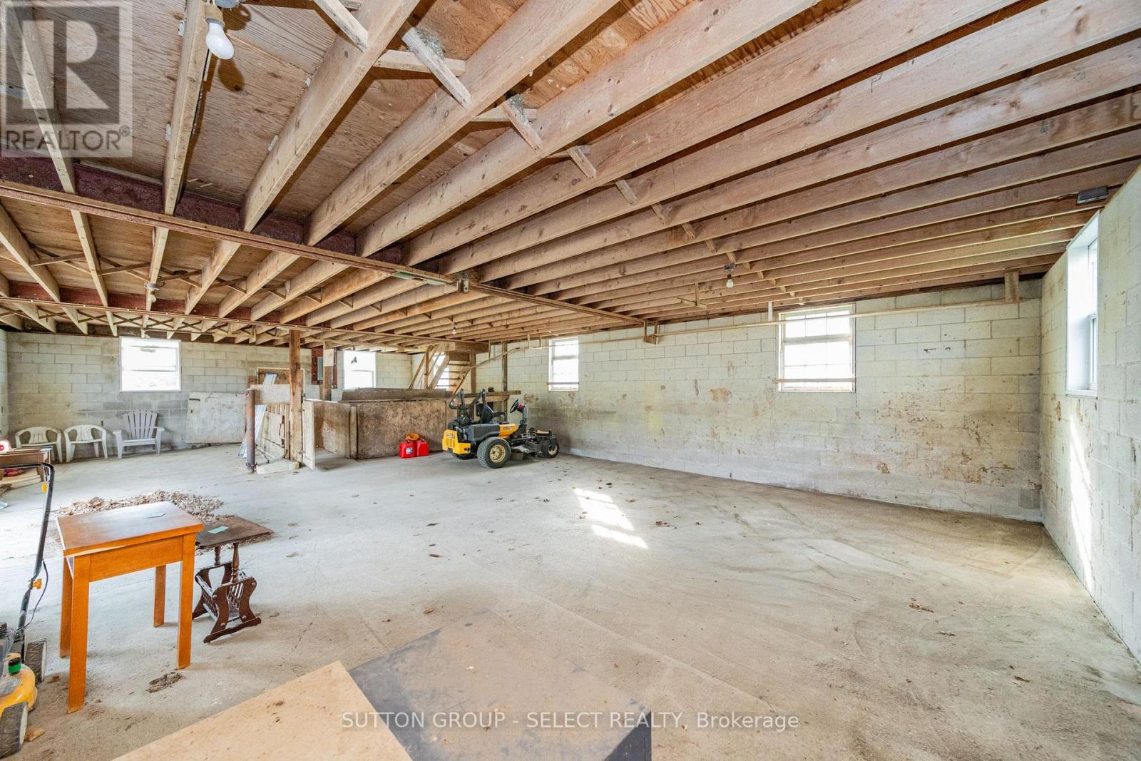 27840 Nairn Road, North Middlesex, Ontario  N0M 2K0 - Photo 47 - X14029194