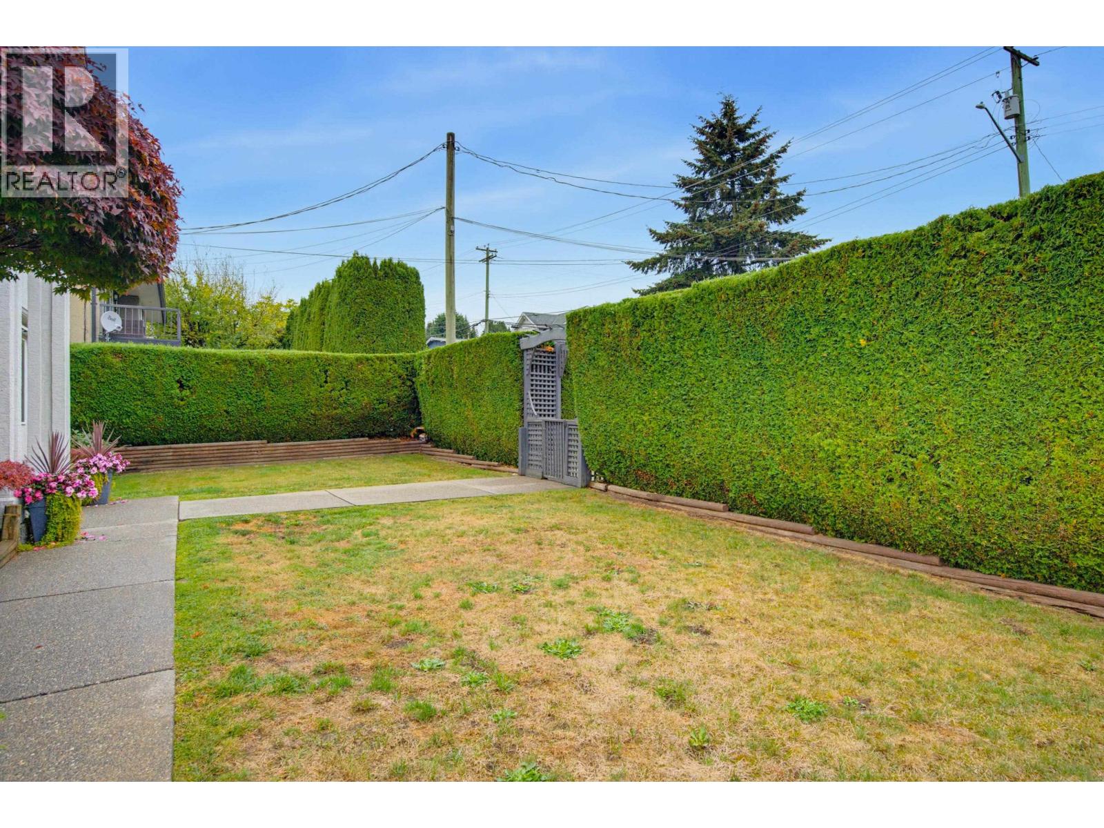 306 Marmont Street, Coquitlam, British Columbia  V3K 4R1 - Photo 3 - R3174821