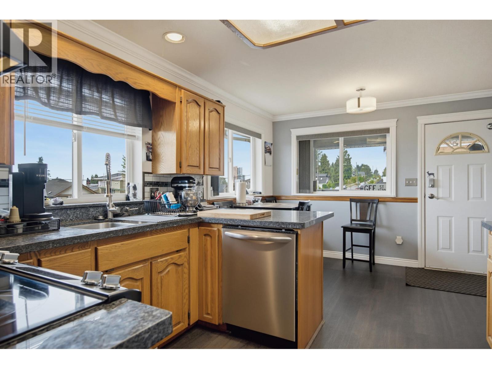 306 Marmont Street, Coquitlam, British Columbia  V3K 4R1 - Photo 12 - R3174821