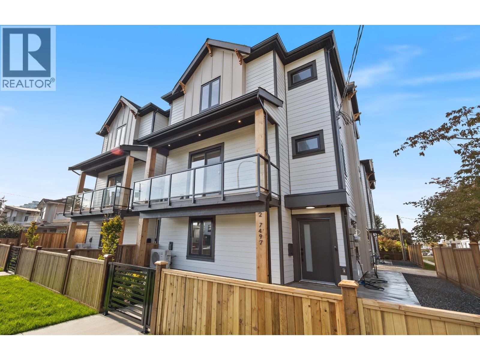 1 7487 Holly Street, Burnaby, British Columbia  V5E 3K1 - Photo 3 - R3174836