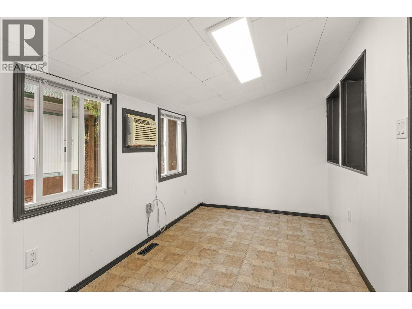 6670 Trans Canada Highway Highway NE Unit# 6