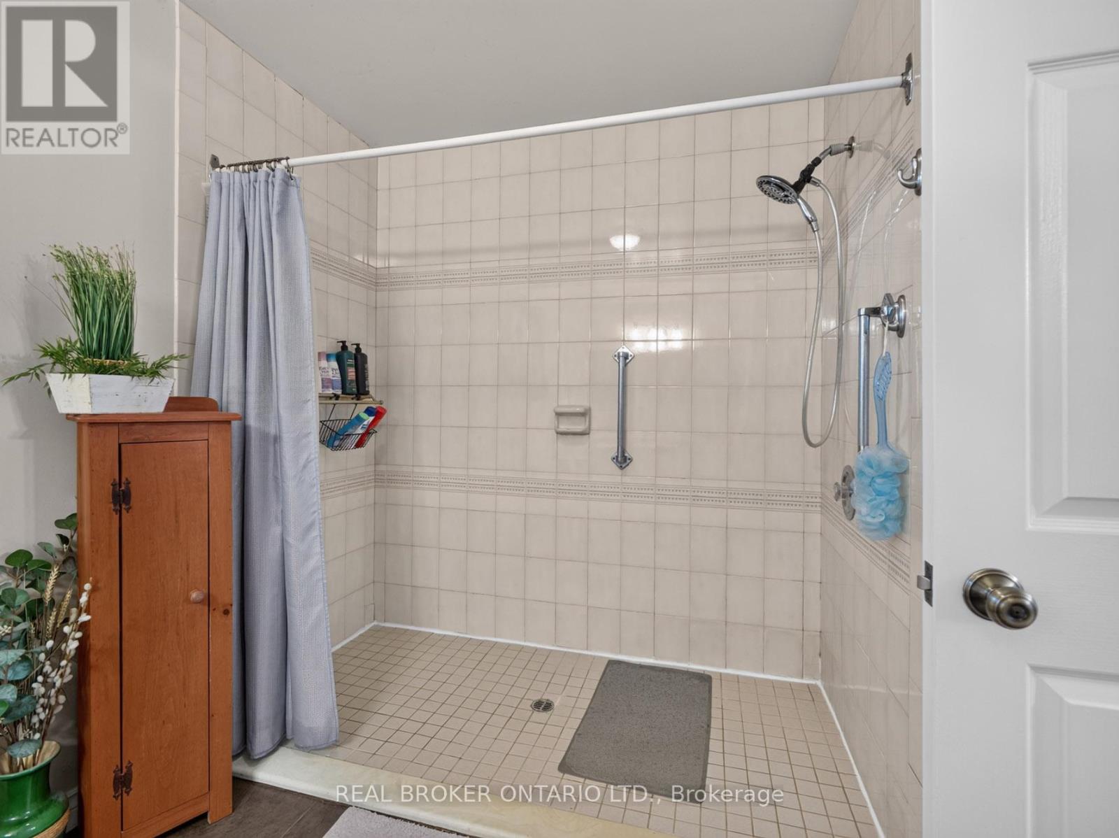 133 Leaside Drive, Welland, Ontario  L3C 6N4 - Photo 10 - X14029154