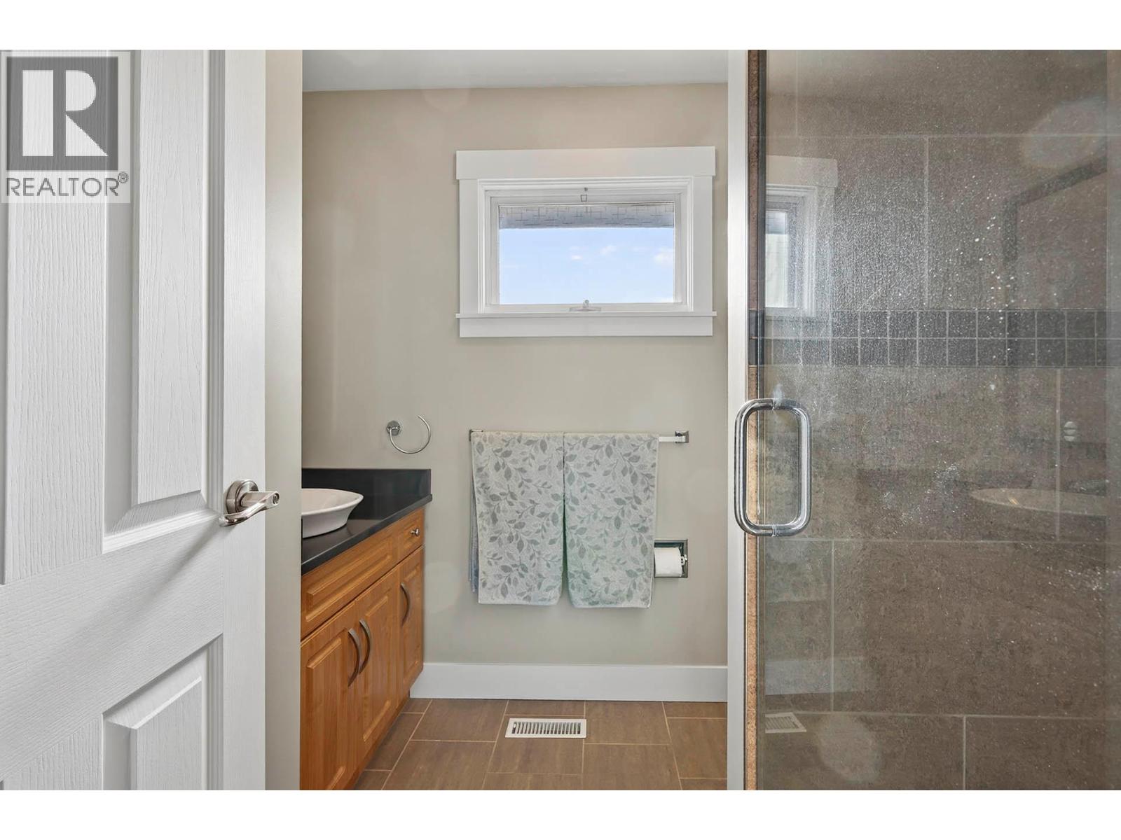 758 Fleming Drive, Kamloops, British Columbia  V1S 1B3 - Photo 38 - 10403426
