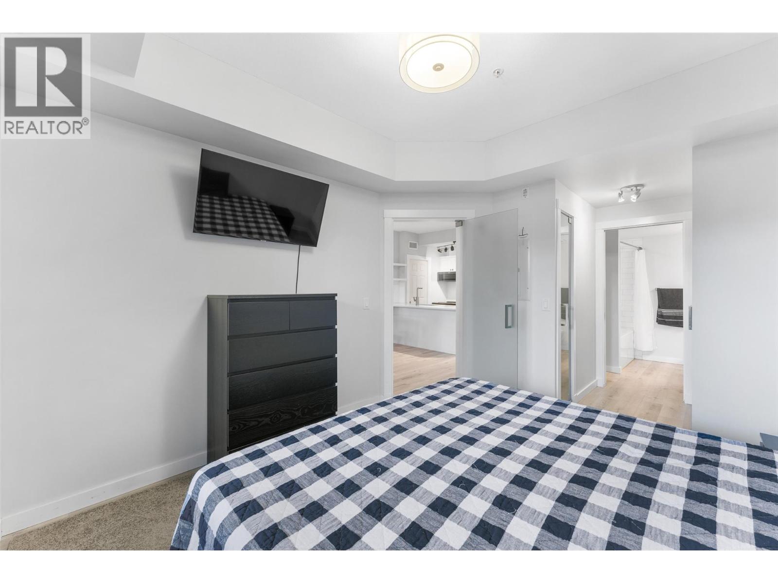 3550 Woodsdale Road Unit# 111