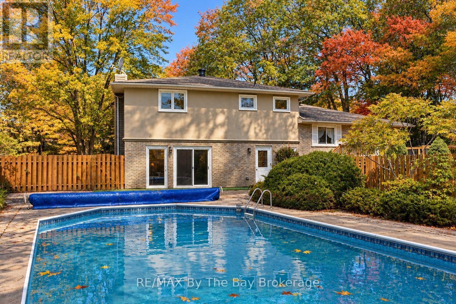69 Frederick Drive, Wasaga Beach, Ontario  L9Z 1P9 - Photo 4 - S13473974