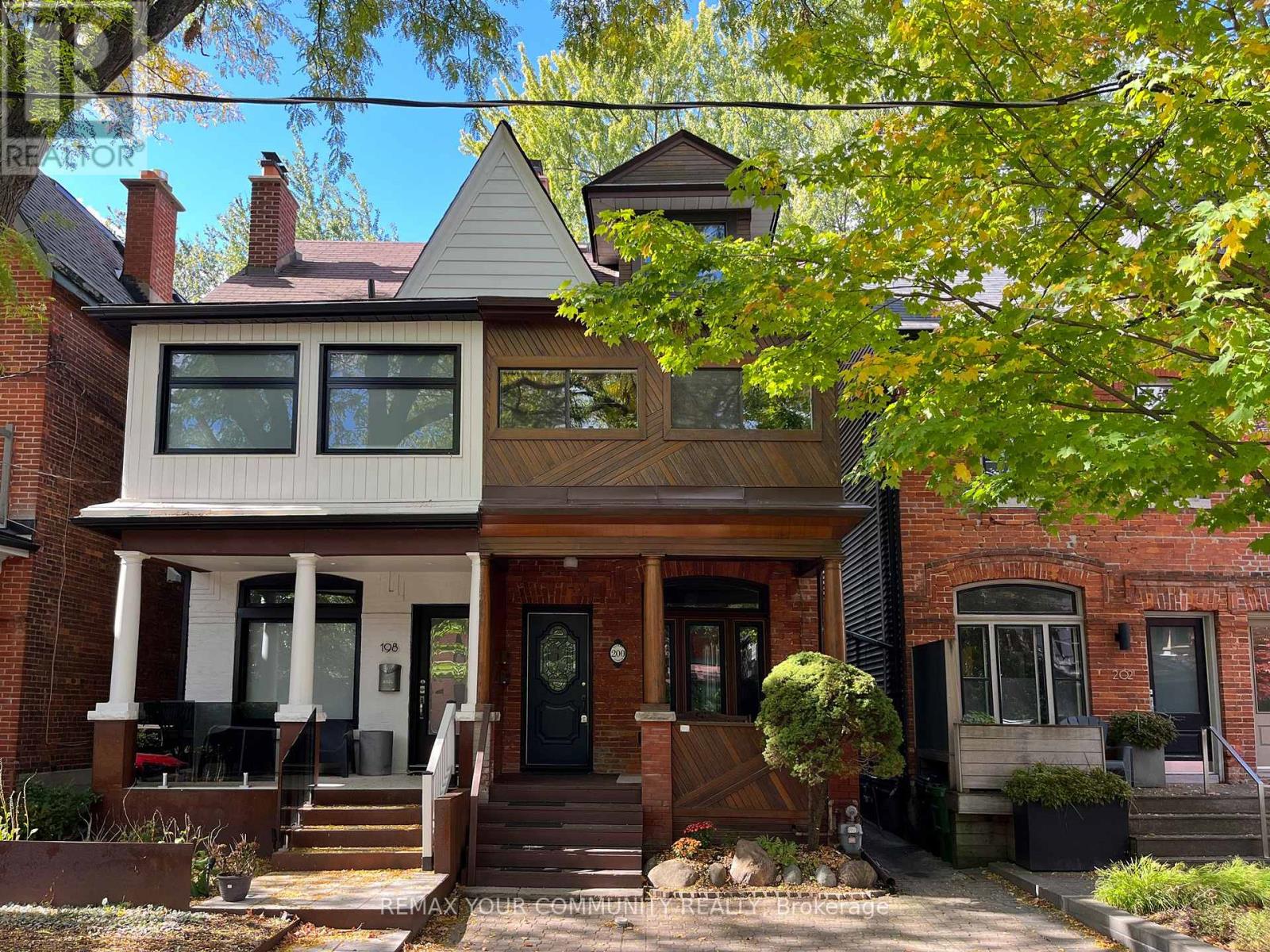200 ALBANY AVENUE, Toronto, Ontario