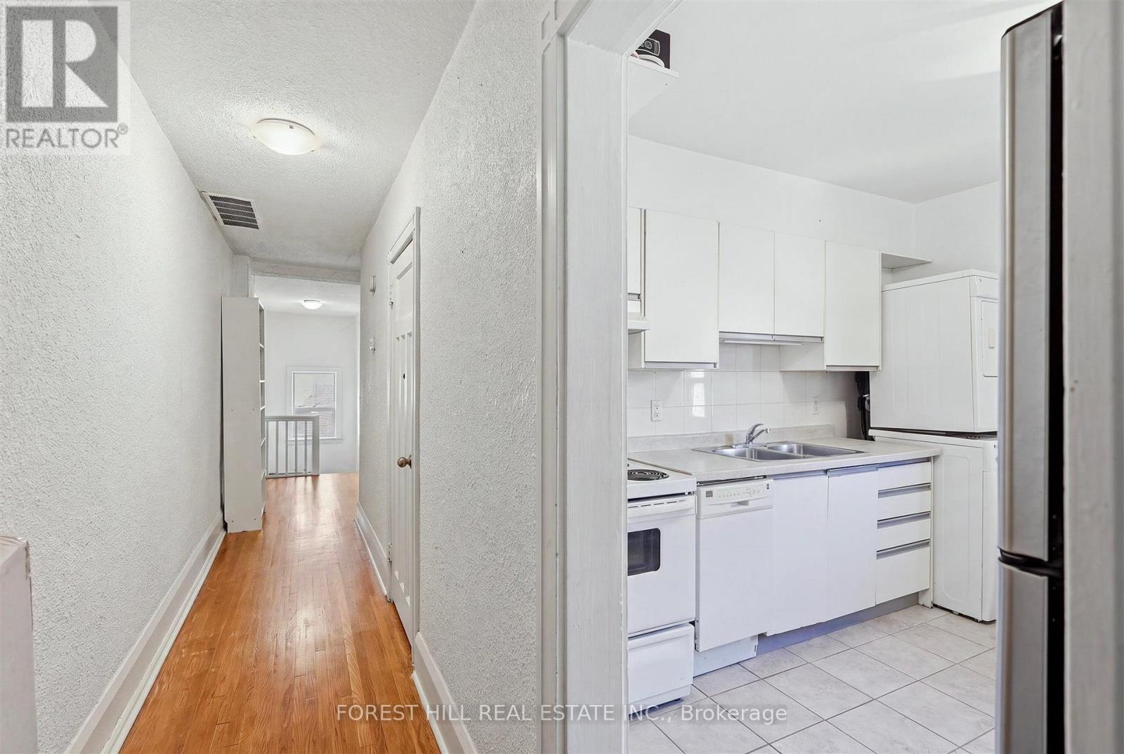 Unit A - 1070 Avenue Road, Toronto, Ontario  M5N 2C9 - Photo 15 - C14029178