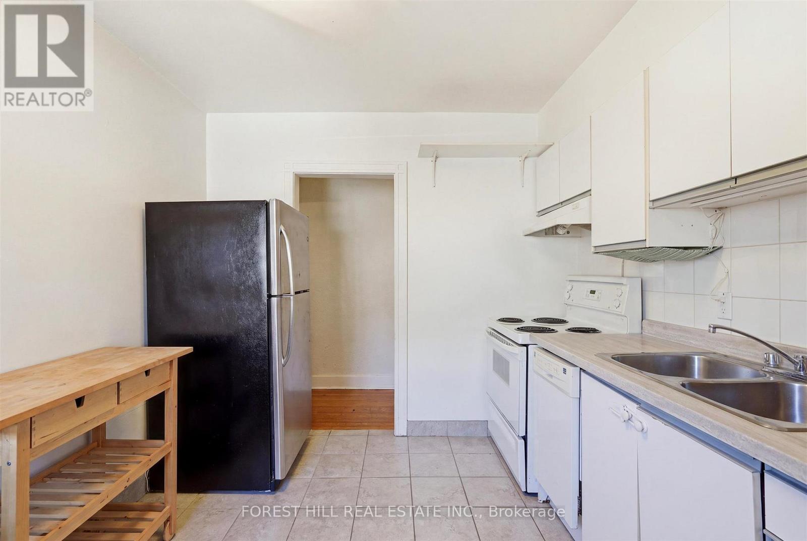 Unit A - 1070 Avenue Road, Toronto, Ontario  M5N 2C9 - Photo 18 - C14029178
