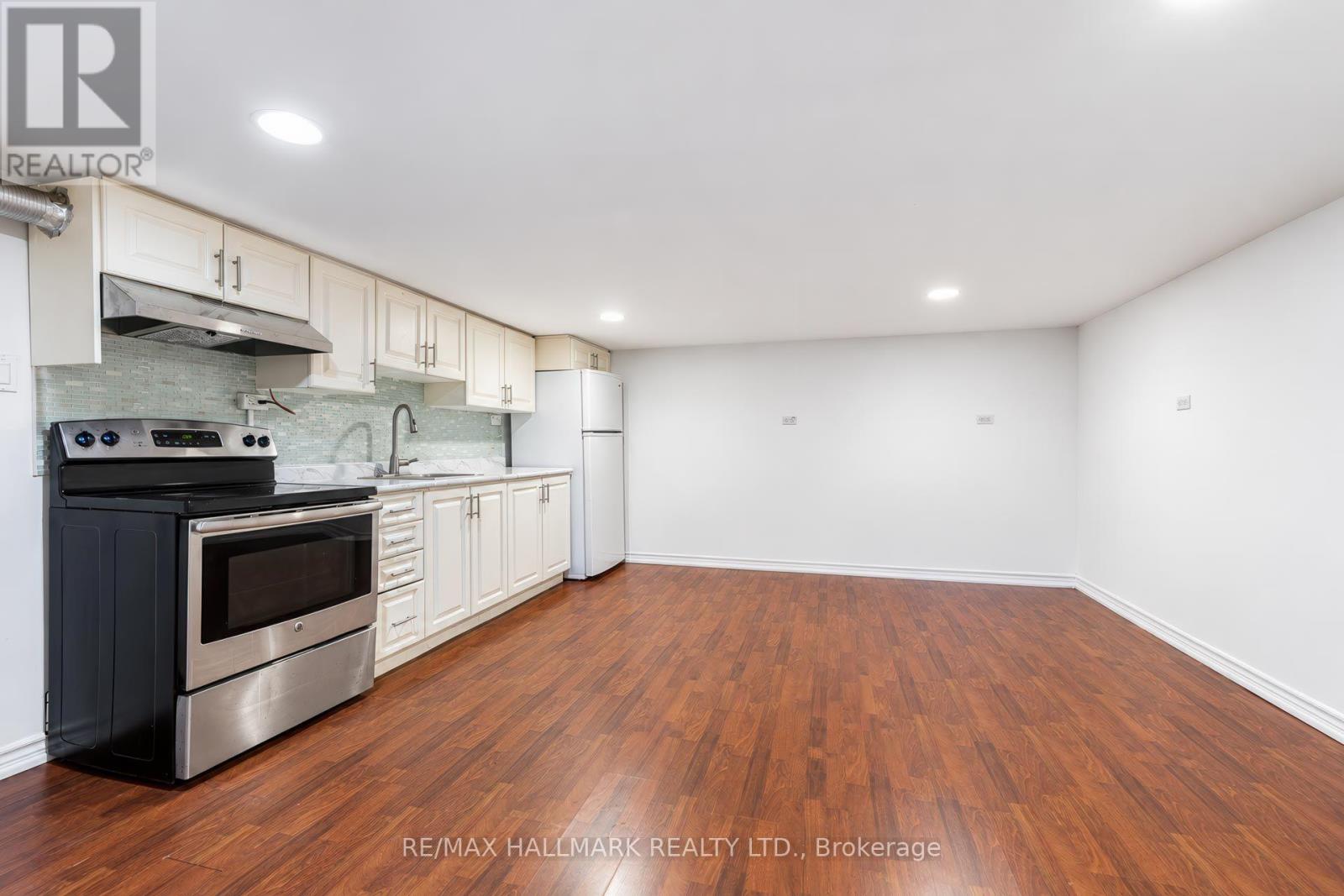 14 Saunders Road, Toronto, Ontario  M1J 3H9 - Photo 32 - E14029206