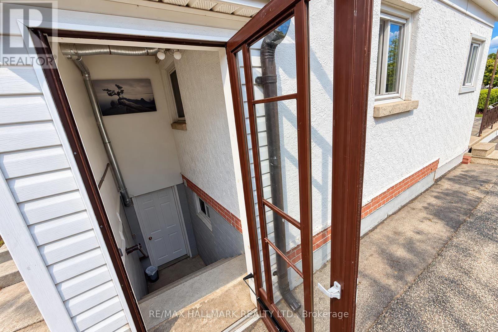 14 Saunders Road, Toronto, Ontario  M1J 3H9 - Photo 38 - E14029206