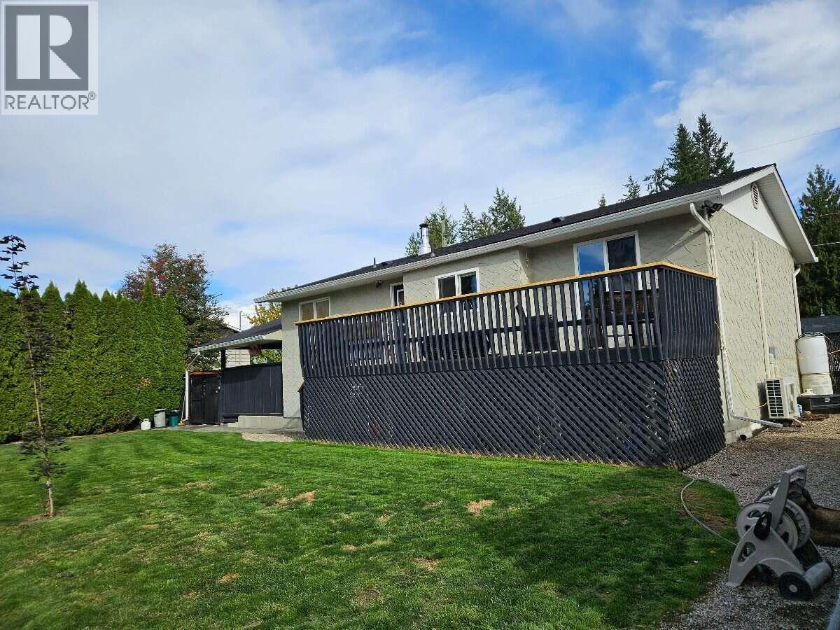 606 Gillis Avenue, Sicamous, British Columbia  V0E 2V1 - Photo 4 - 10400693
