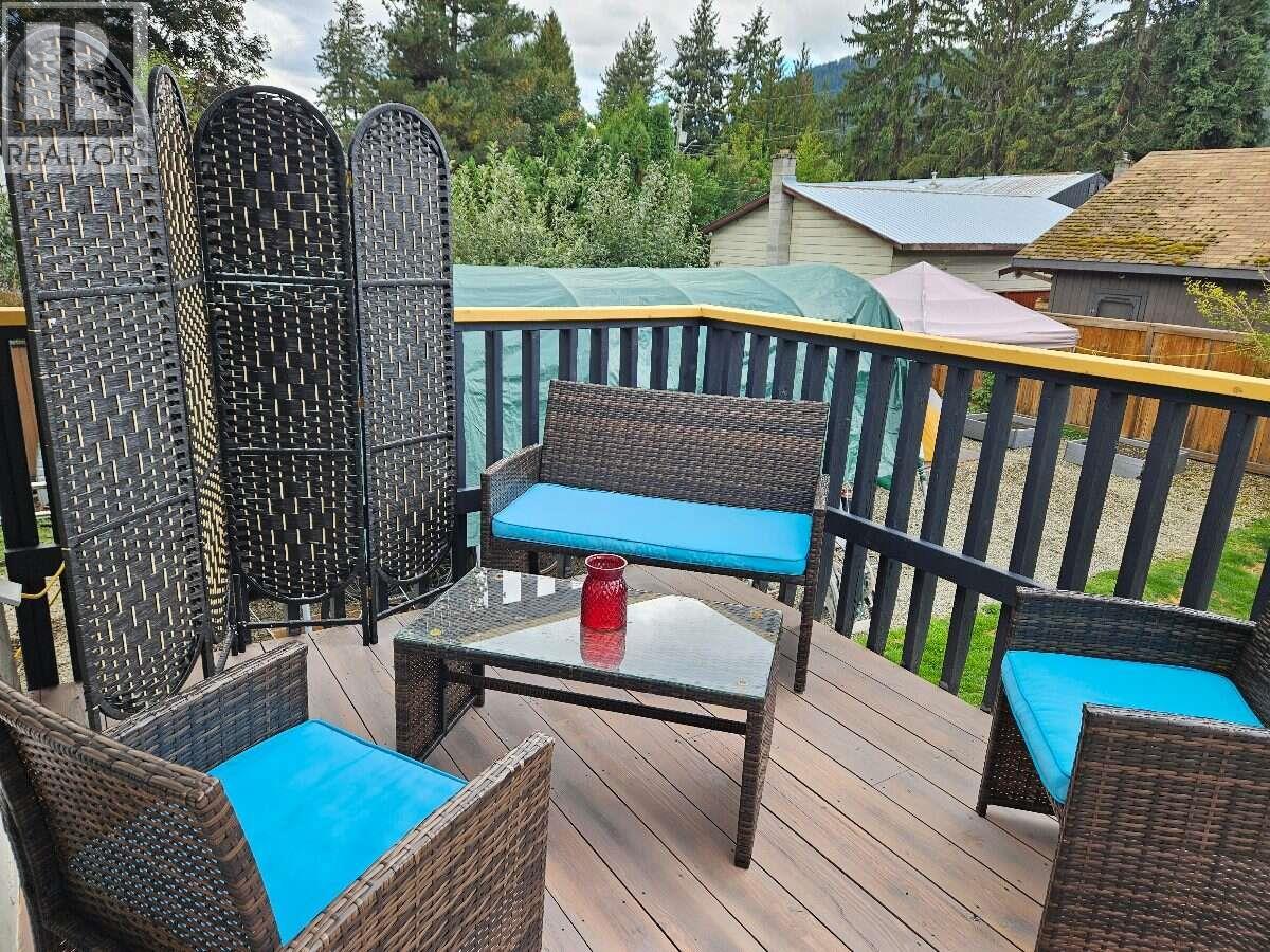 606 Gillis Avenue, Sicamous, British Columbia  V0E 2V1 - Photo 5 - 10400693