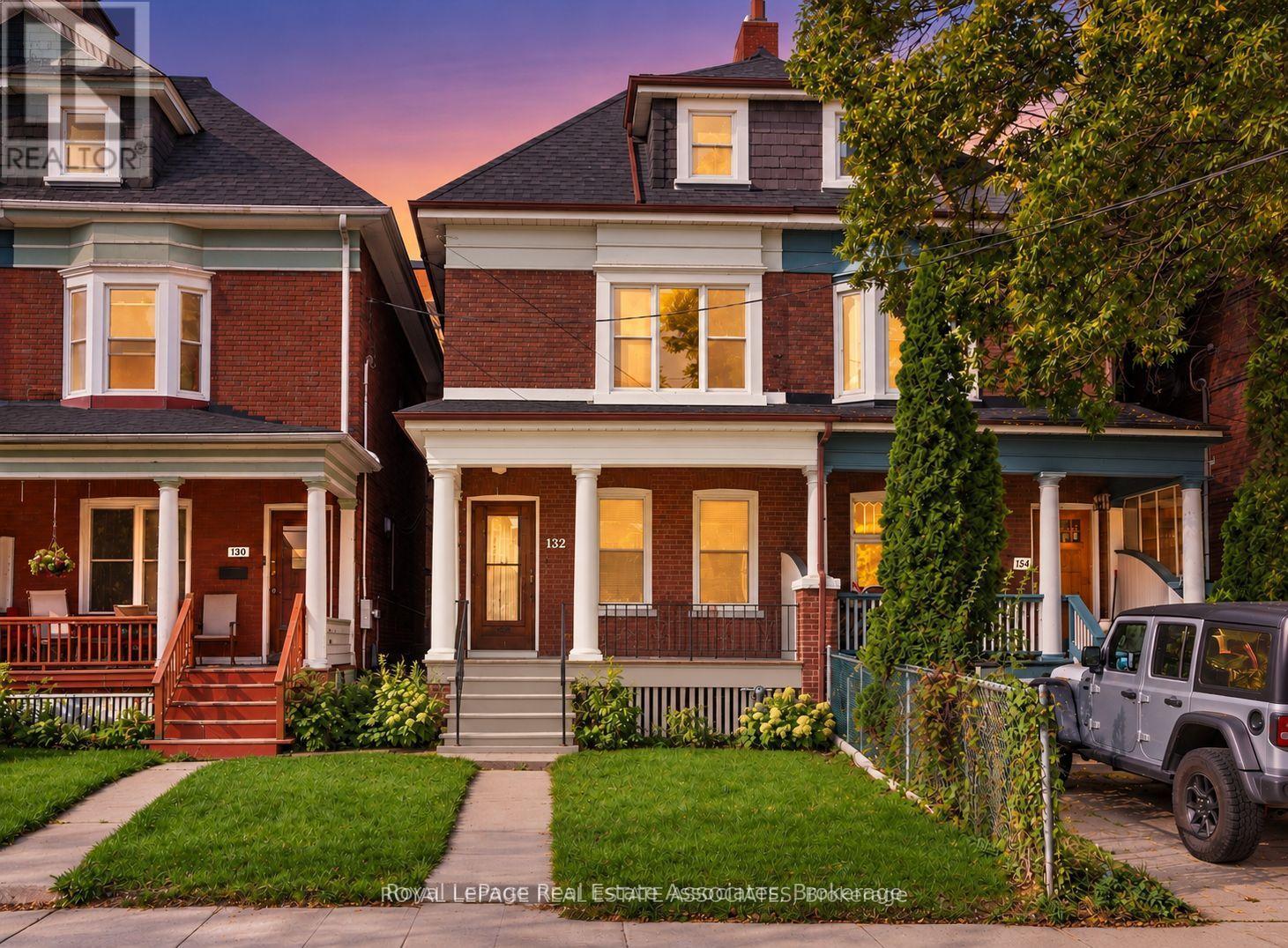 132 Close Avenue, Toronto, Ontario  M6K 2V5 - Photo 2 - W14029124