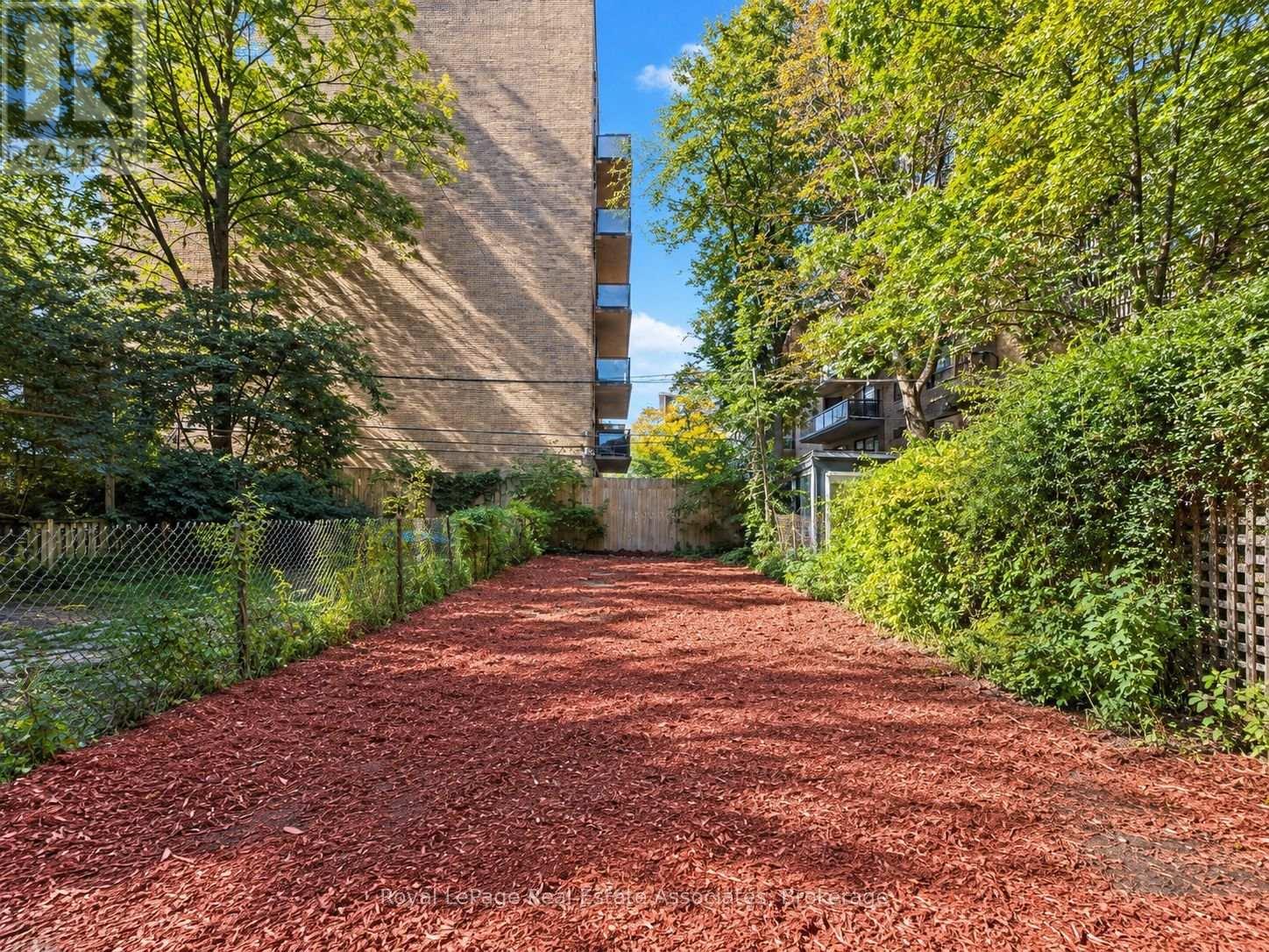 132 Close Avenue, Toronto, Ontario  M6K 2V5 - Photo 28 - W14029124