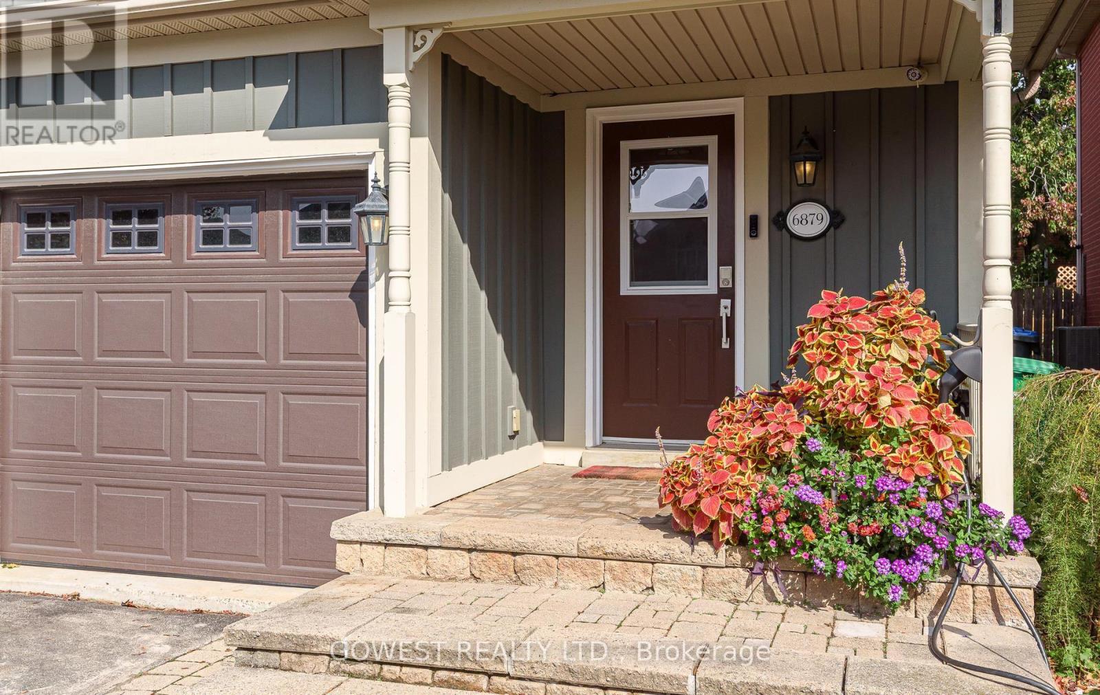 6879 Postmaster Ridge, Mississauga, Ontario  L5W 1C5 - Photo 3 - W14029200