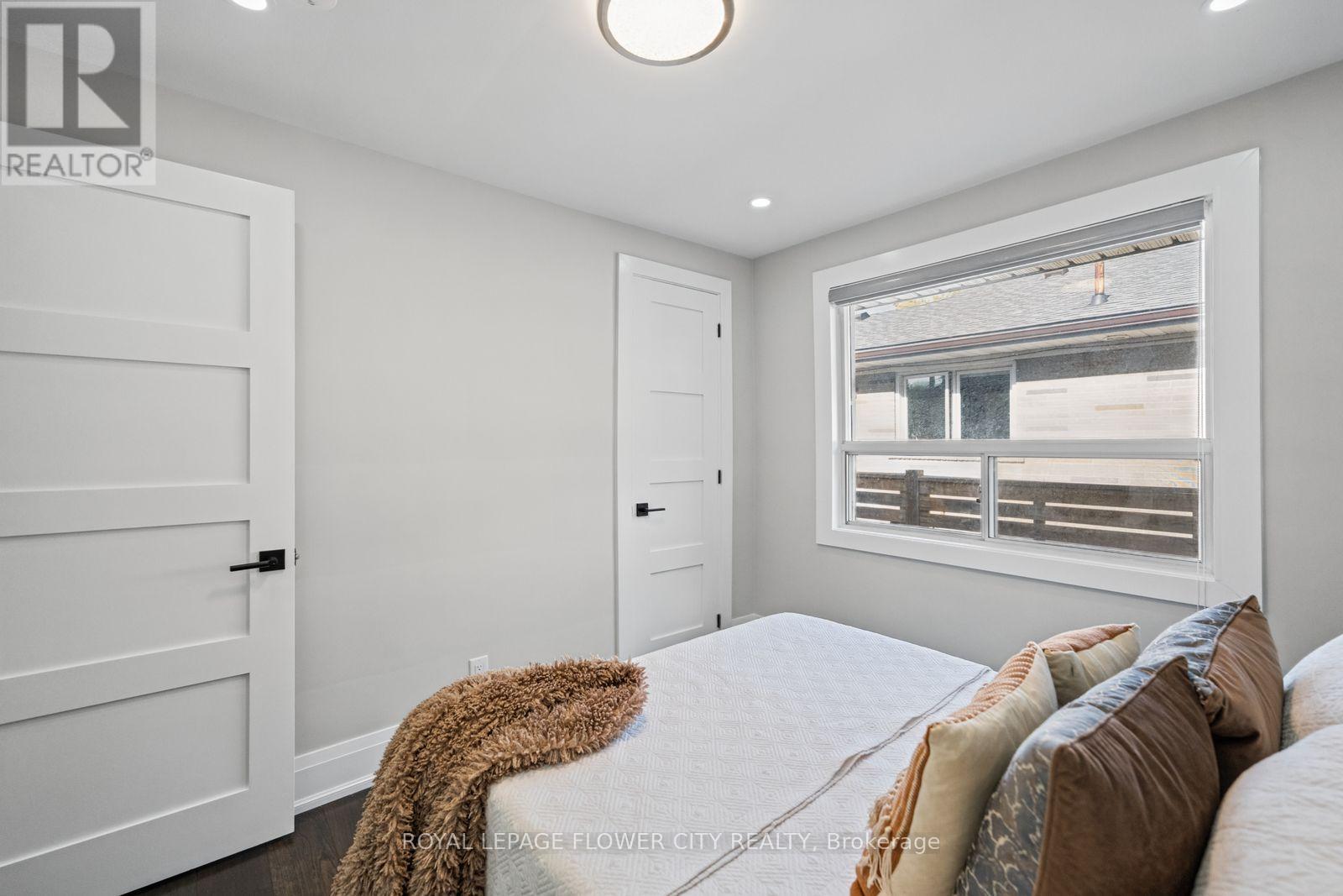 1812 Christopher Road, Mississauga, Ontario  L5J 2K8 - Photo 16 - W14029236