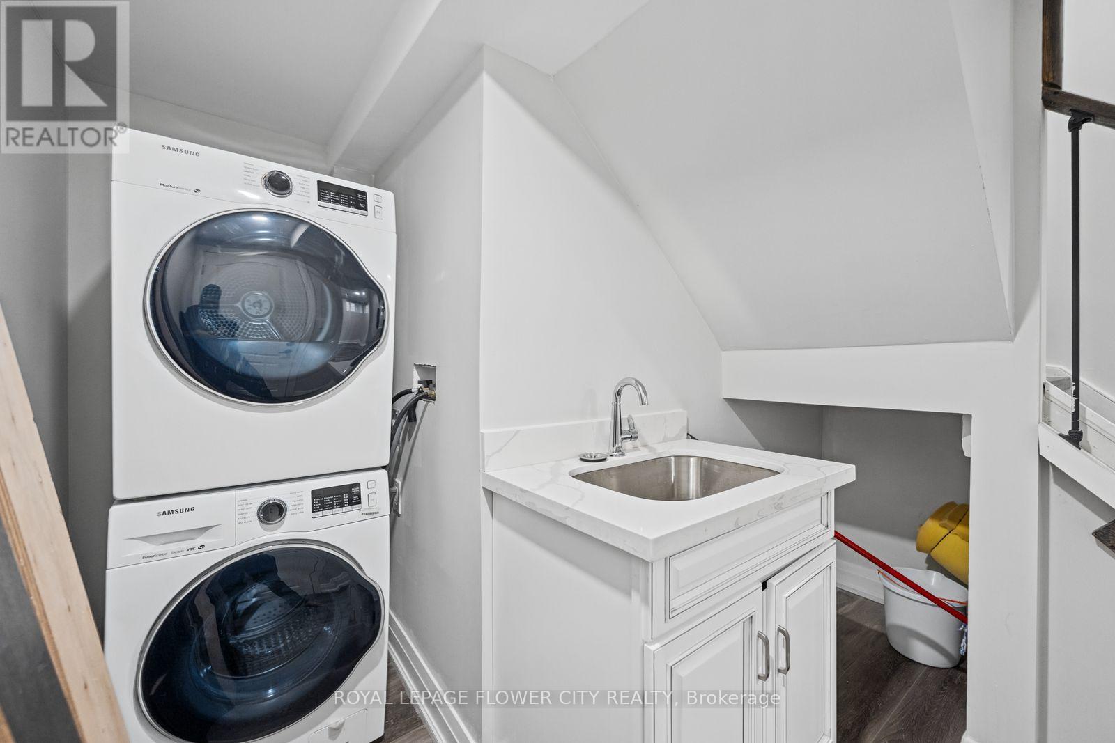 1812 Christopher Road, Mississauga, Ontario  L5J 2K8 - Photo 27 - W14029236