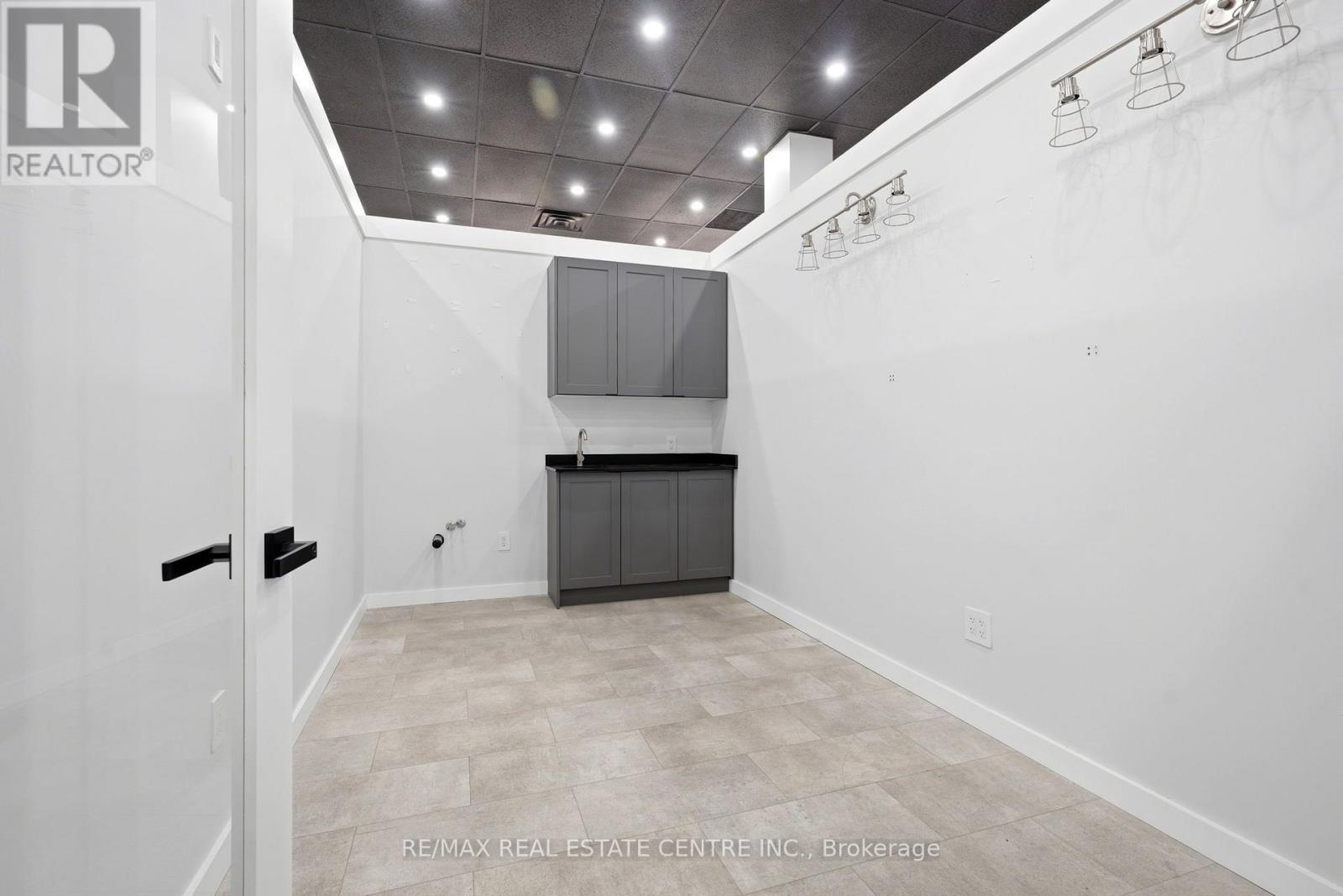 103 - 45 Wyndham Street N, Guelph, Ontario  N1H 4E4 - Photo 26 - X14029234