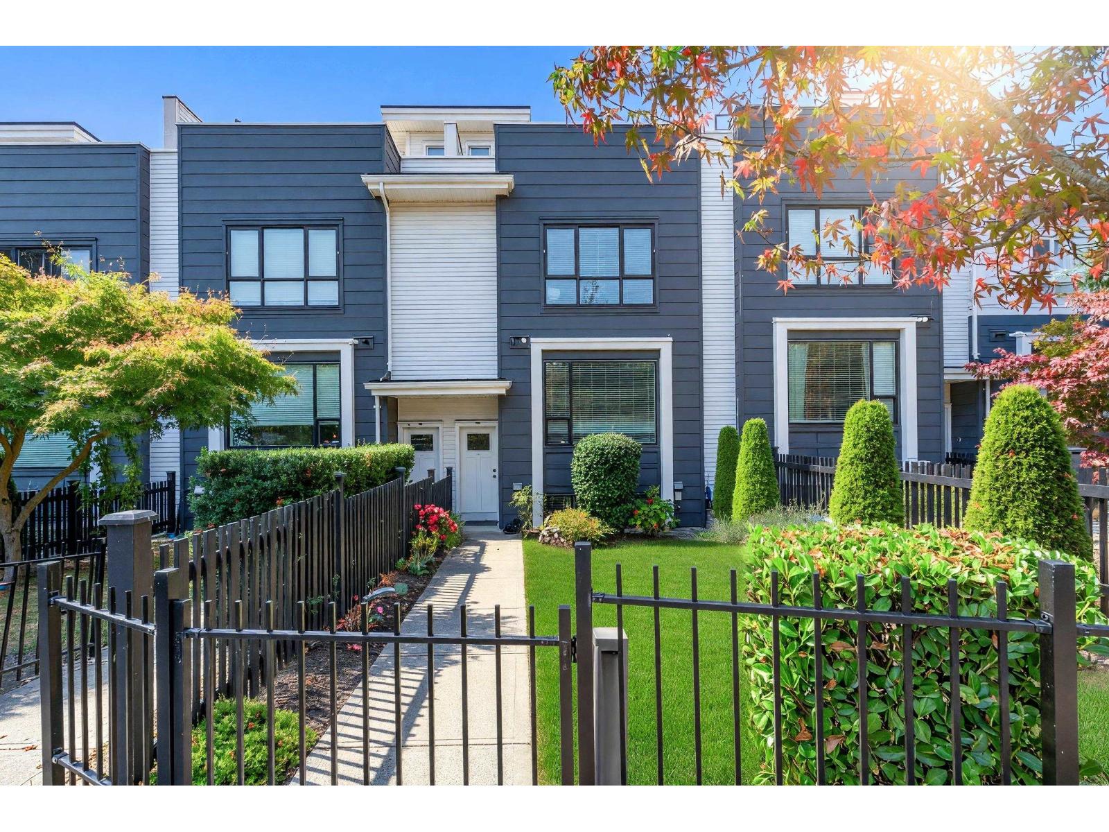 218 2277 OAK MEADOWS DRIVE