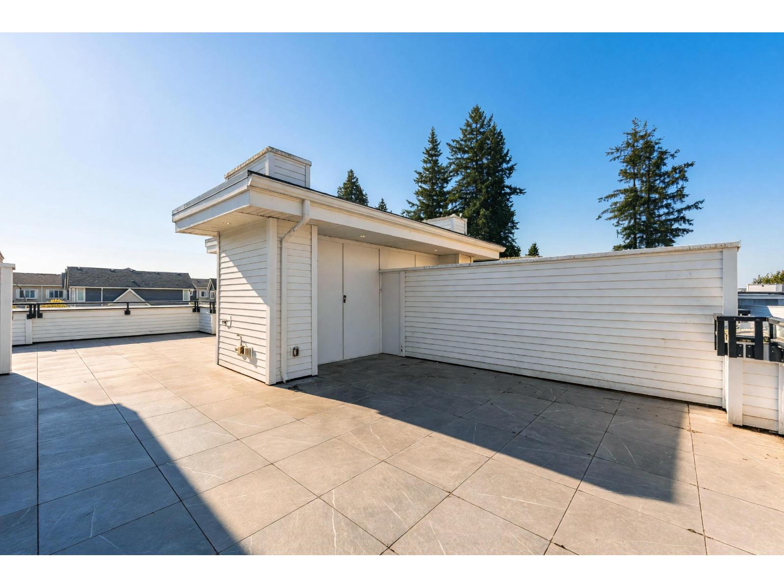 218 2277 OAK MEADOWS DRIVE