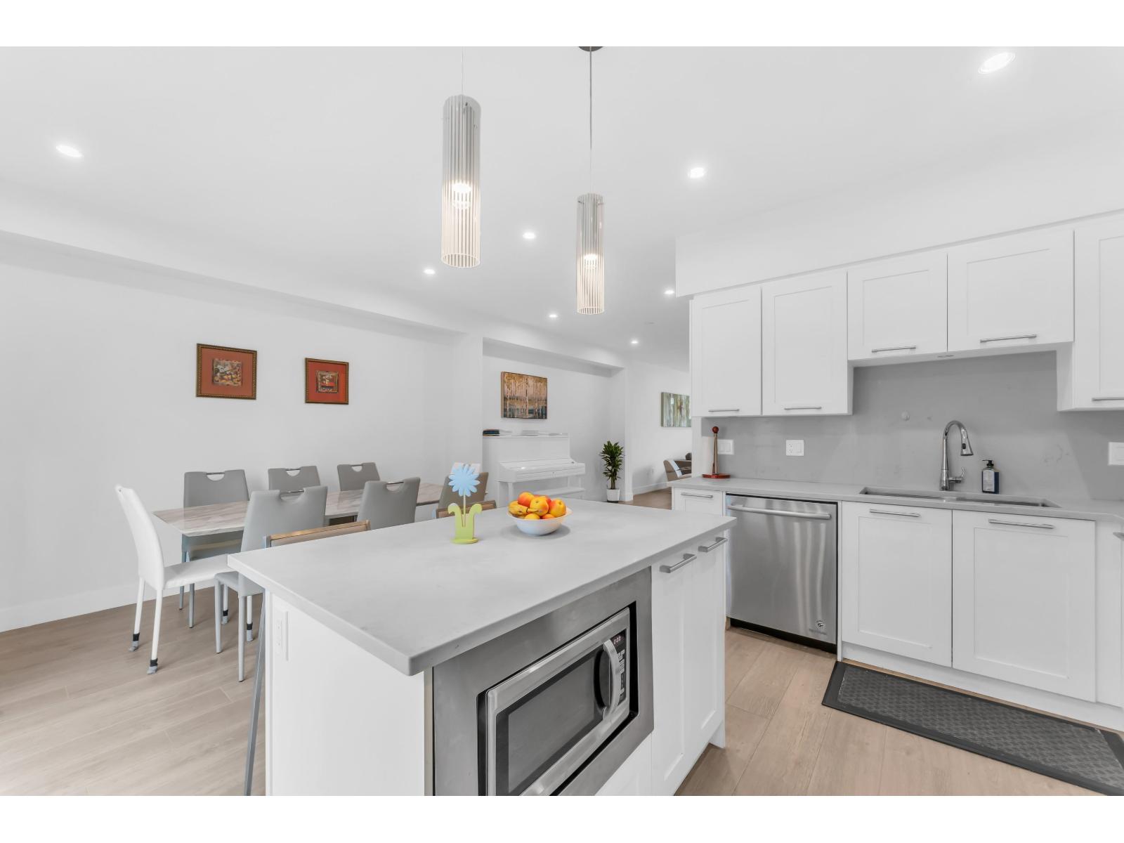 218 2277 OAK MEADOWS DRIVE