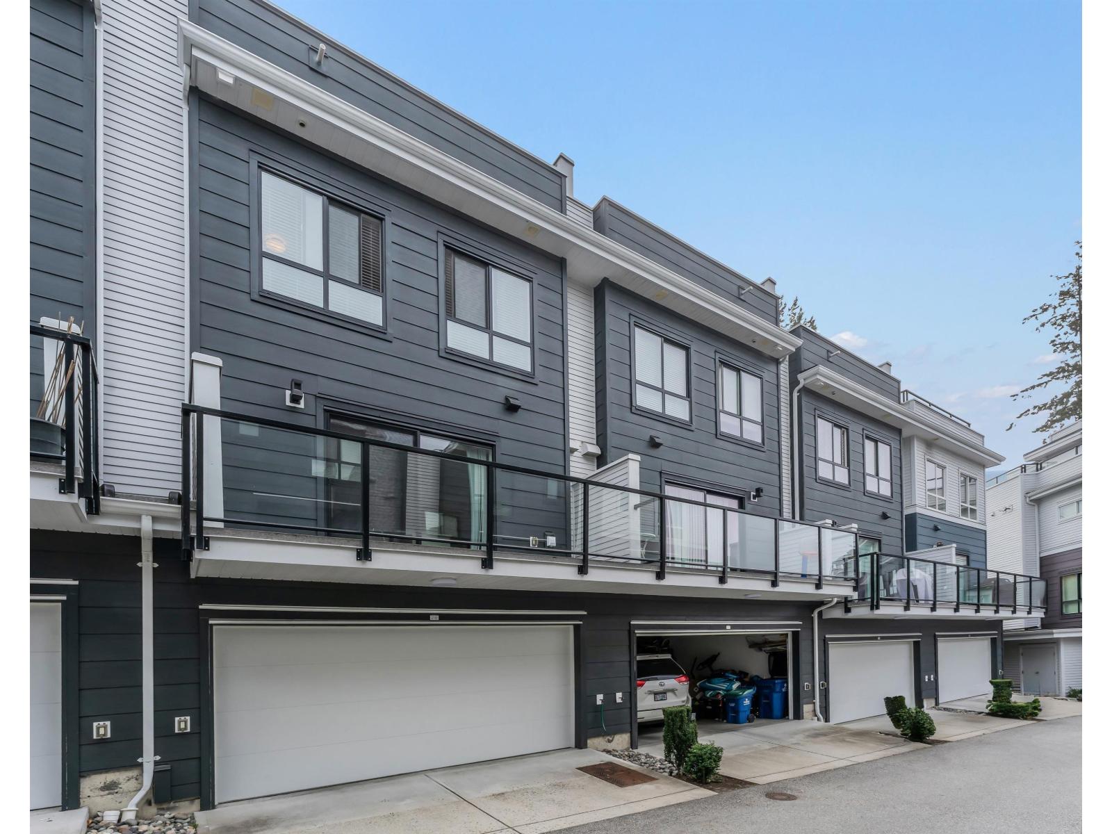 218 2277 OAK MEADOWS DRIVE