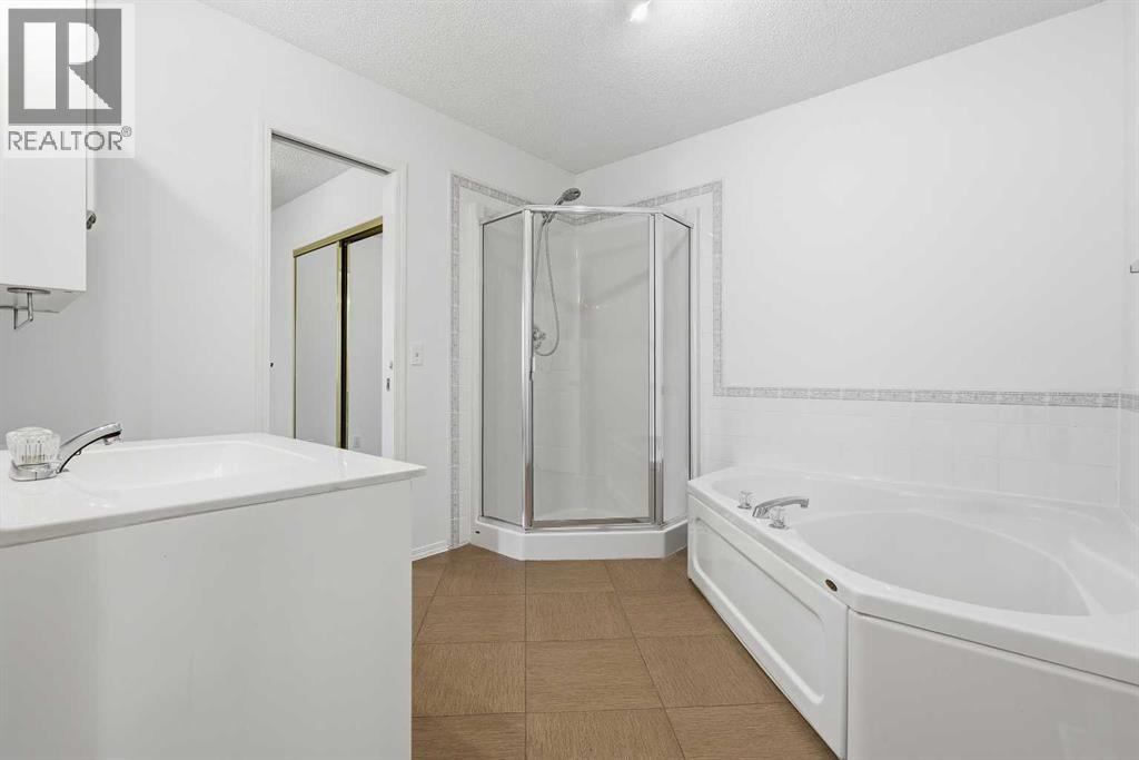 225 Killarney Glen Court SW