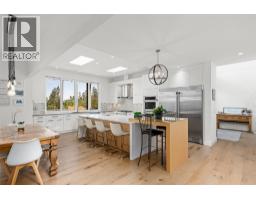 769 & 771 Barnaby Road, Kelowna, British Columbia V1W 4N9 - Photo 9 - 10396273