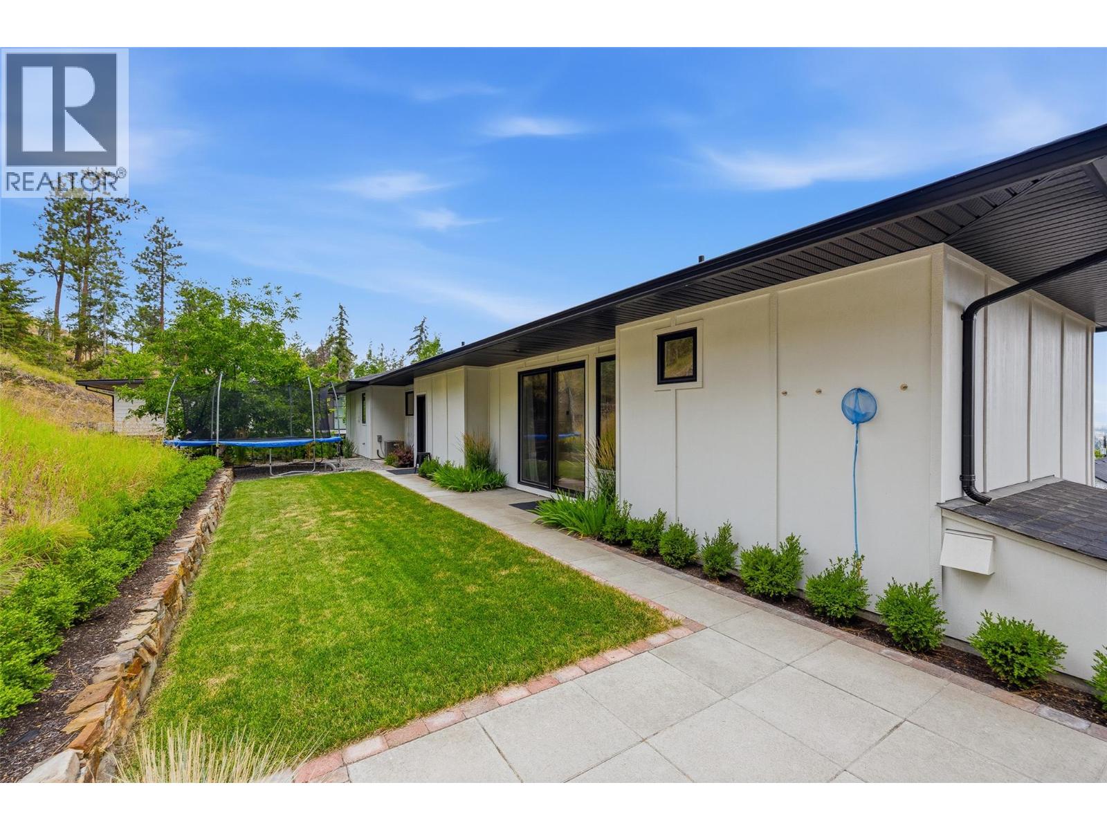 769 & 771 Barnaby Road, Kelowna, British Columbia  V1W 4N9 - Photo 72 - 10396273
