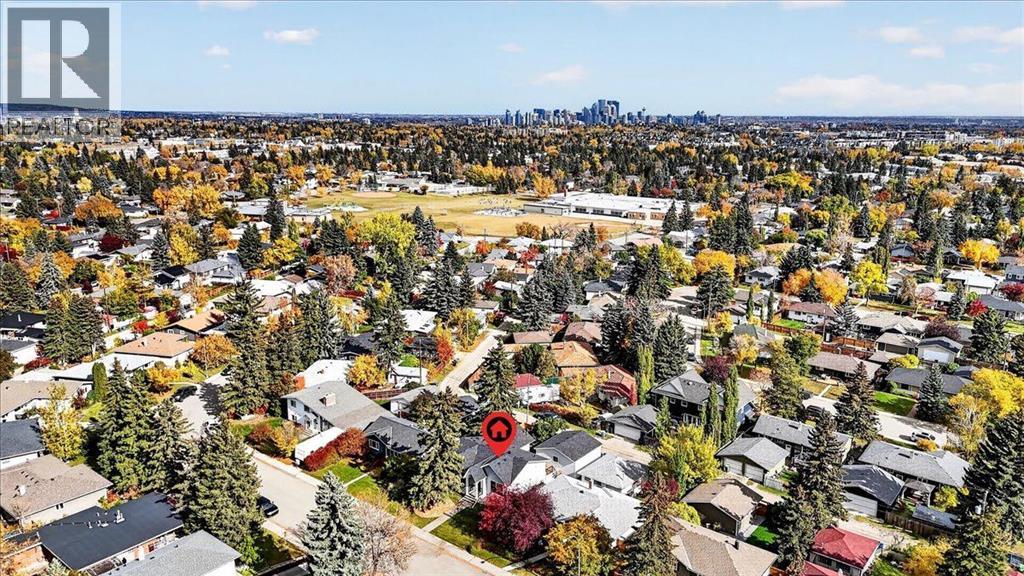 60 Governor Drive SW