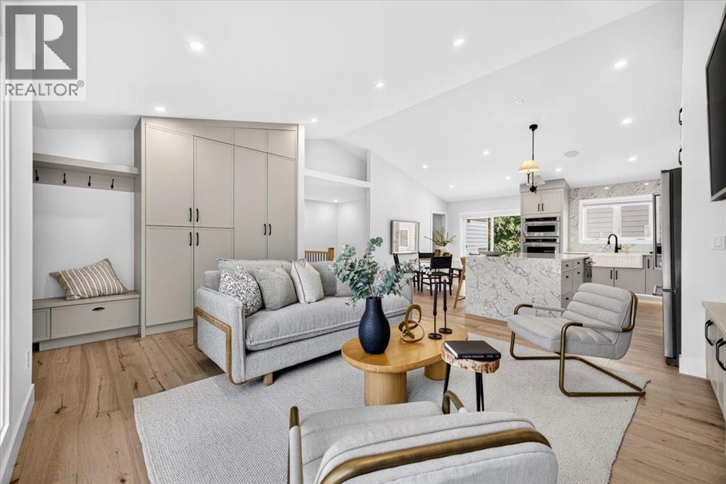 60 Governor Drive SW