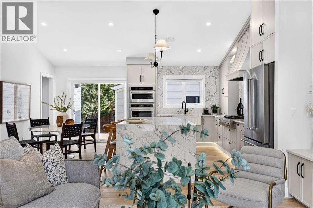 60 Governor Drive SW