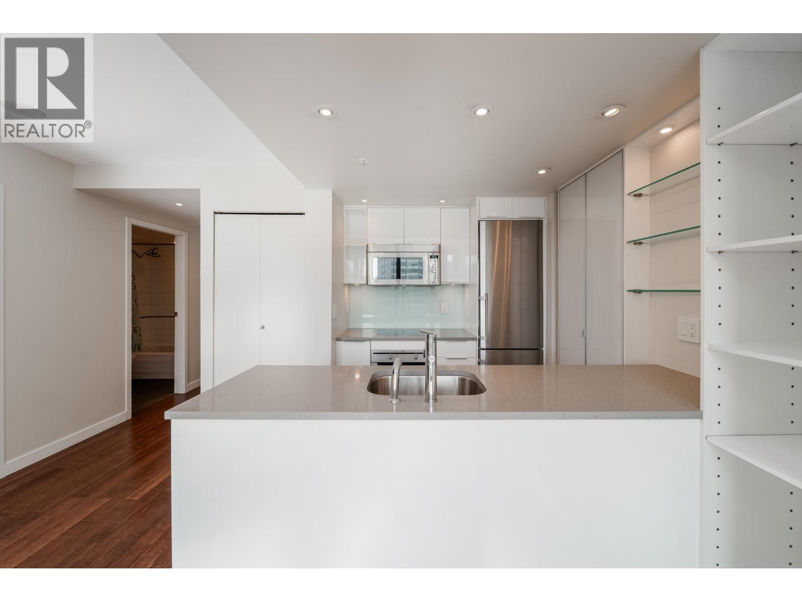 1708 1331 W GEORGIA STREET