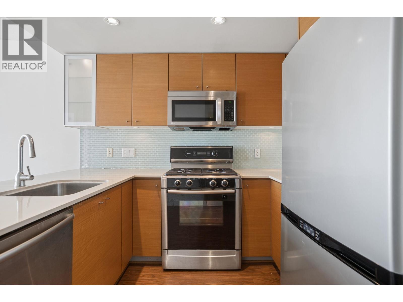 1005 7373 WESTMINSTER HIGHWAY