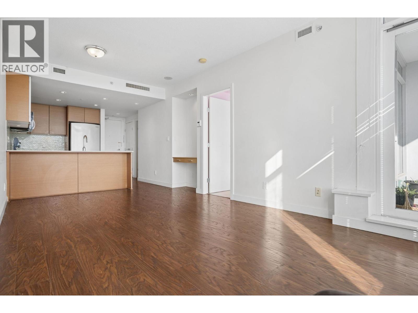1005 7373 WESTMINSTER HIGHWAY